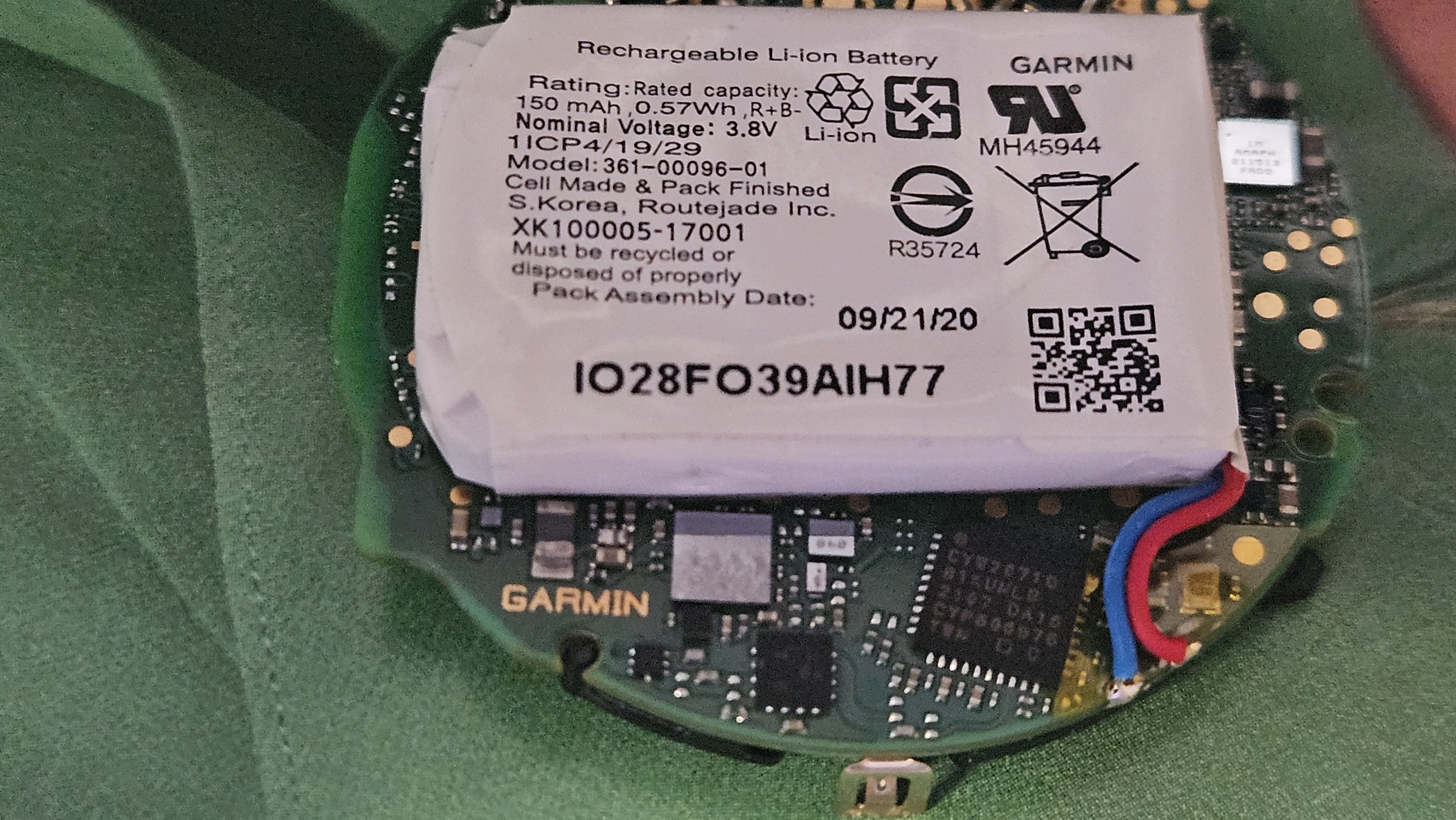 Stock 150mAh battery from the Vivo Active 4S